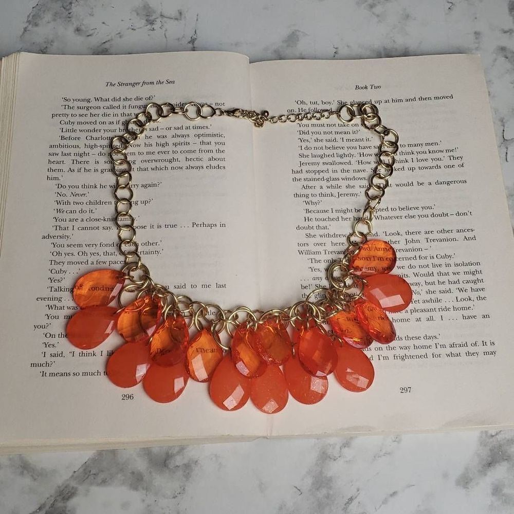 Orange Faux Gemstone Necklace‎